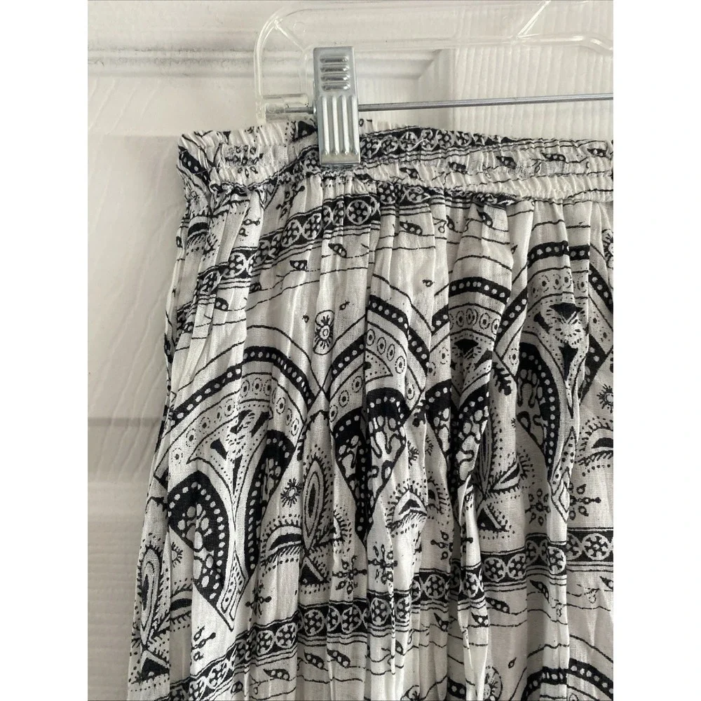Sasha Collections Boho Maxi Skirt Womens Size M Black White Paisley Cotton Gauze